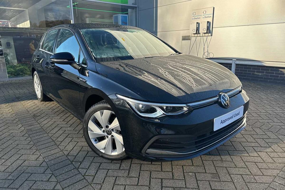 Main listing image - Volkswagen Golf