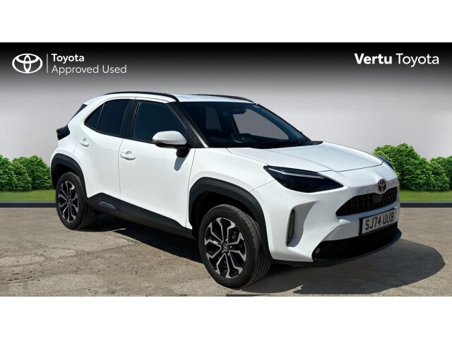 Main listing image - Toyota Yaris Cross
