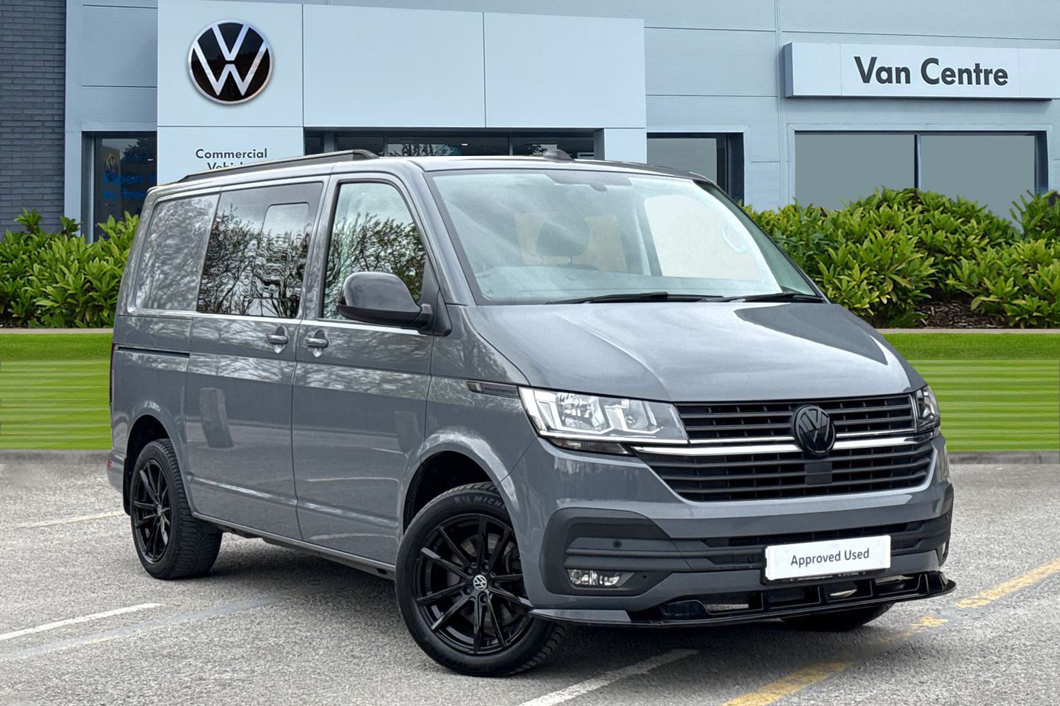 Main listing image - Volkswagen Transporter