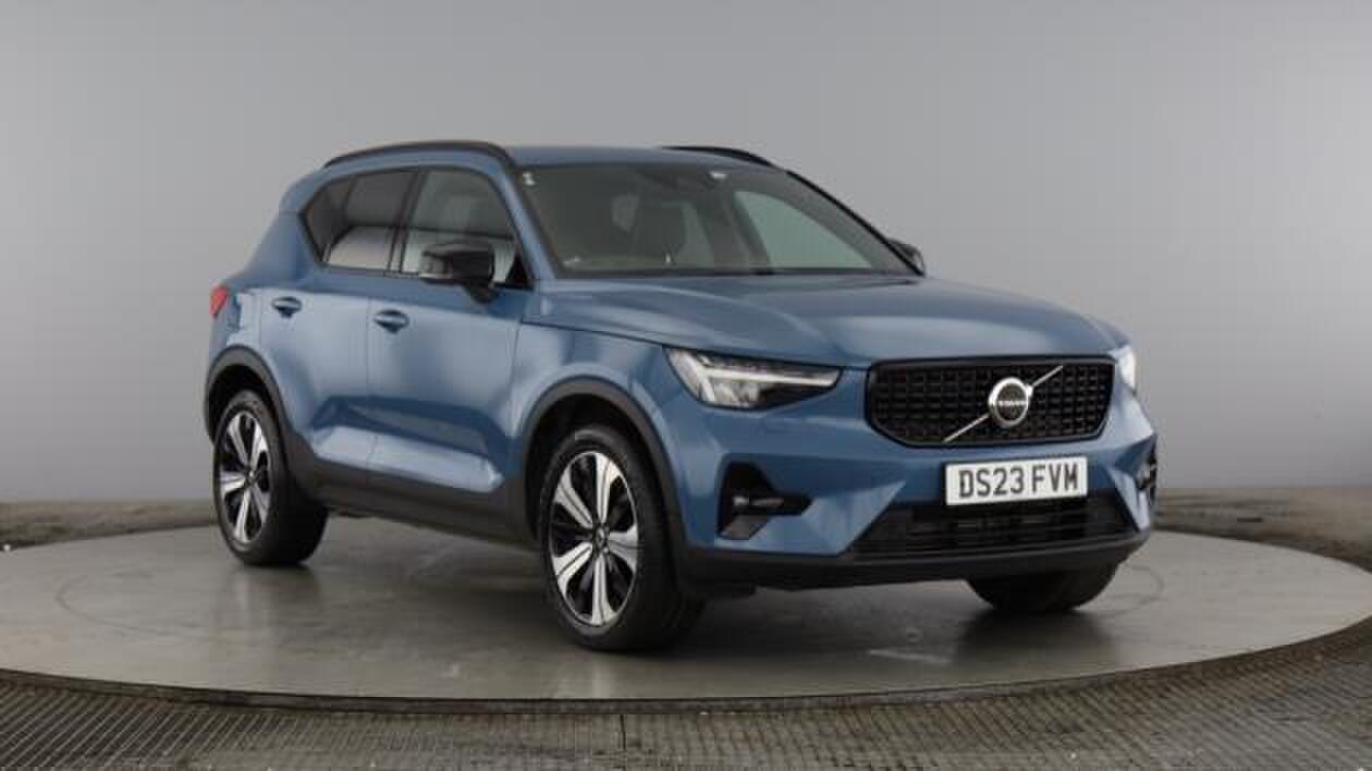 Main listing image - Volvo XC40