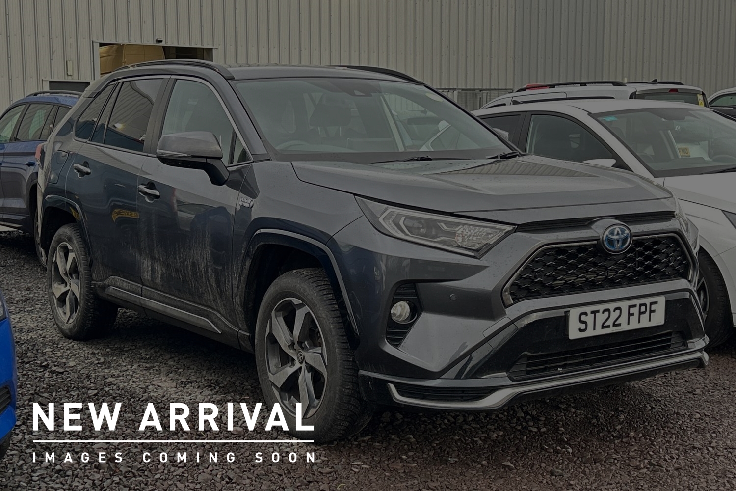 Main listing image - Toyota RAV4