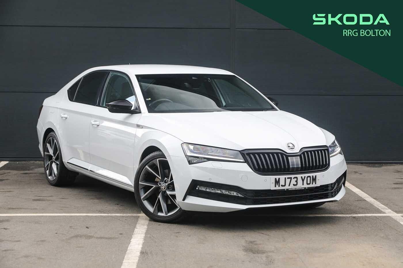 Main listing image - Skoda Superb