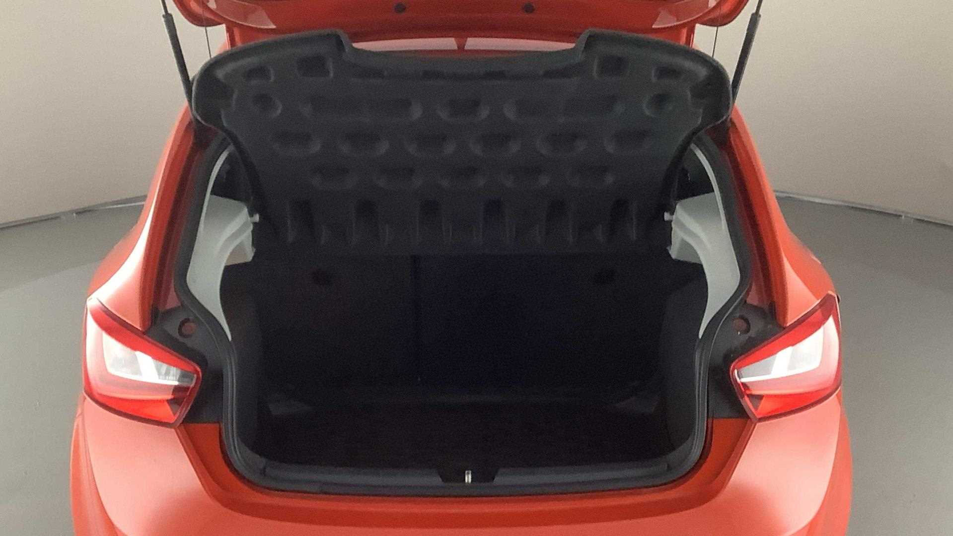 Main listing image - SEAT Ibiza