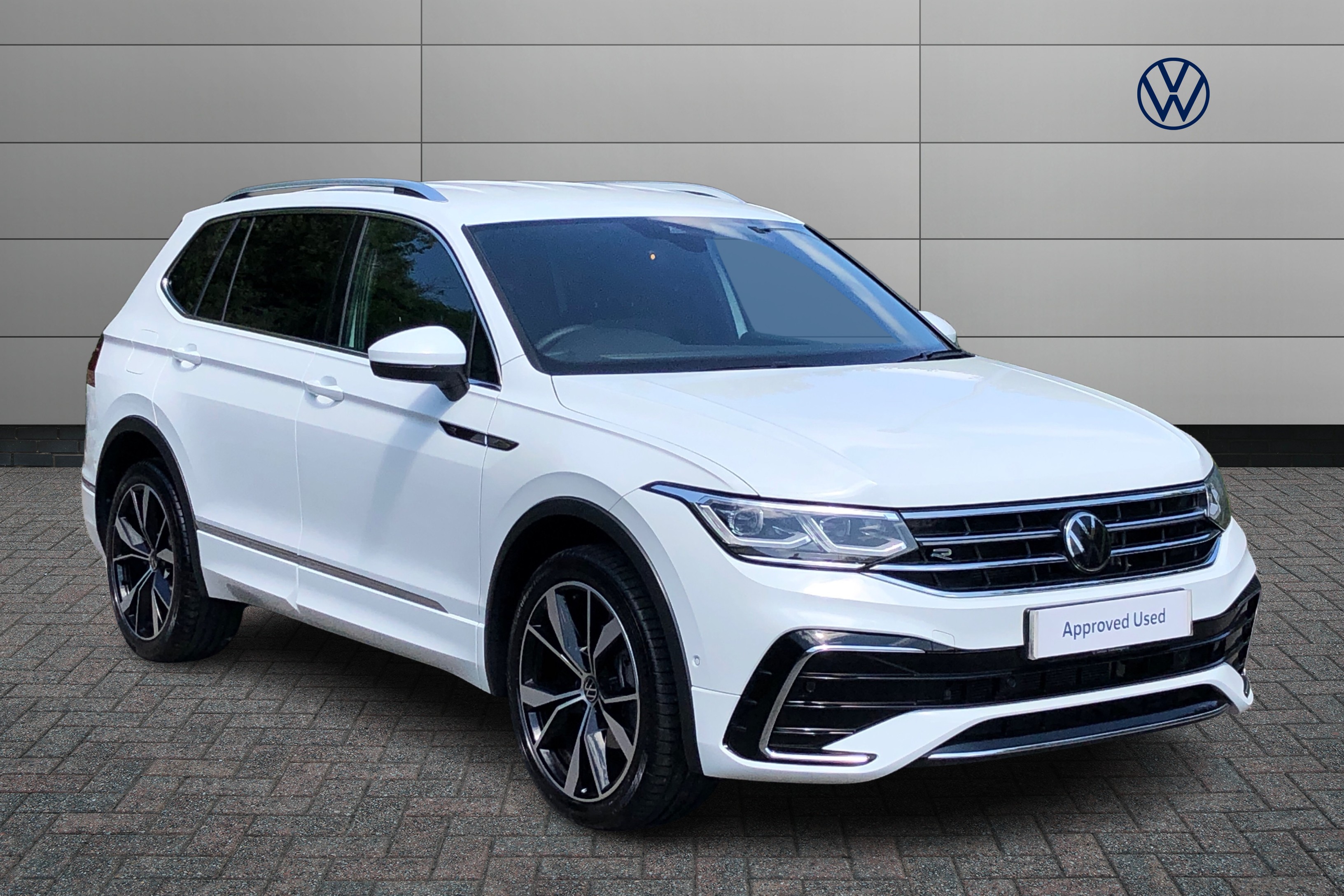 Main listing image - Volkswagen Tiguan Allspace