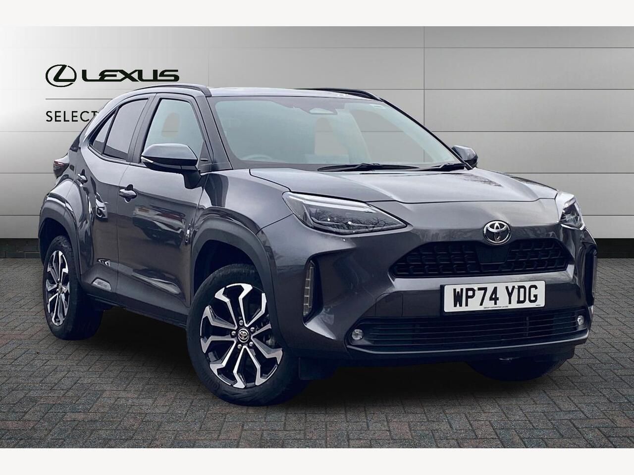 Main listing image - Toyota Yaris Cross