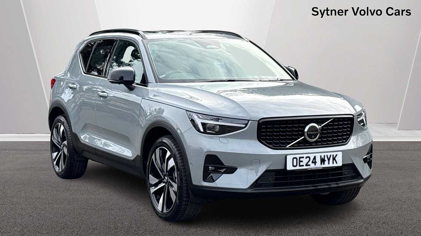 Main listing image - Volvo XC40