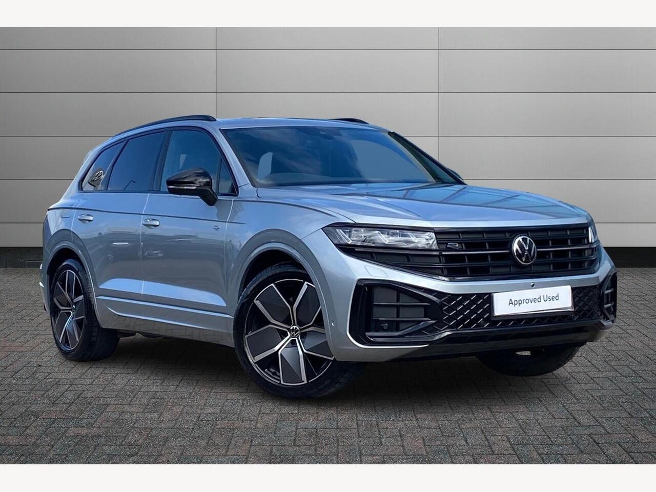 Main listing image - Volkswagen Touareg