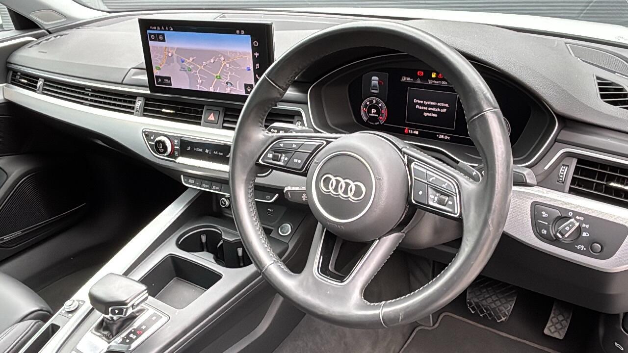 Main listing image - Audi A4