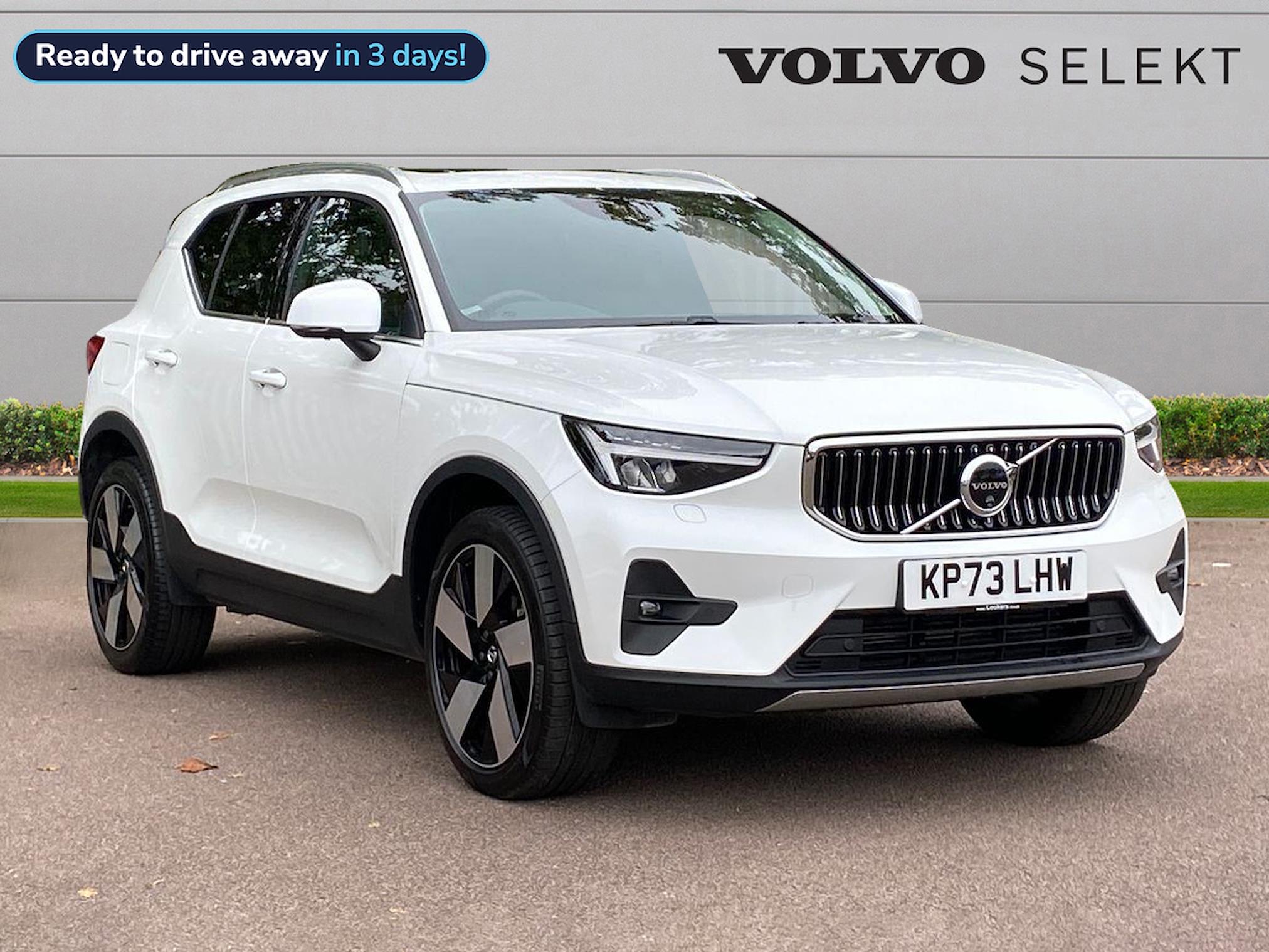 Main listing image - Volvo XC40 Recharge