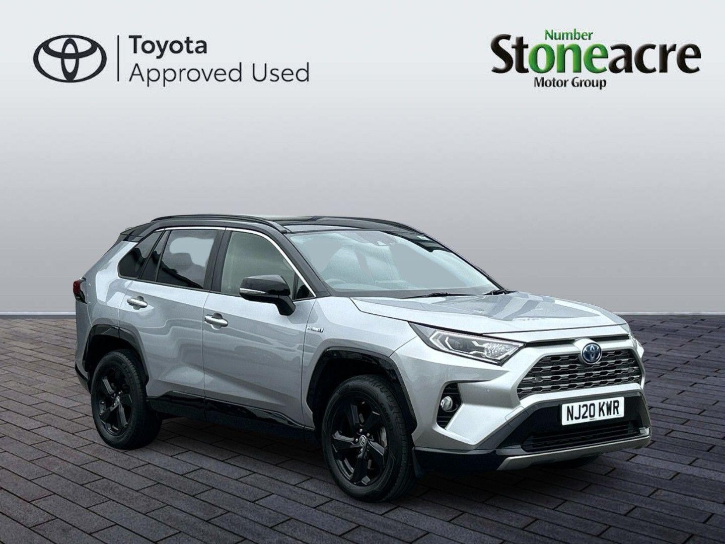 Main listing image - Toyota RAV4