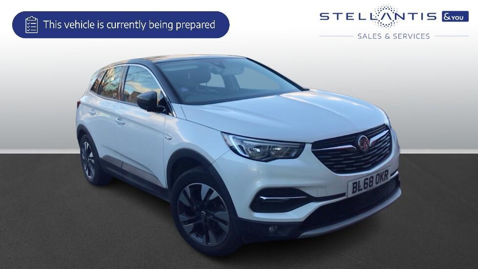 Main listing image - Vauxhall Grandland X