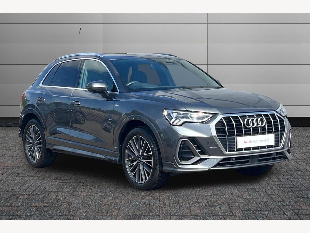 Main listing image - Audi Q3