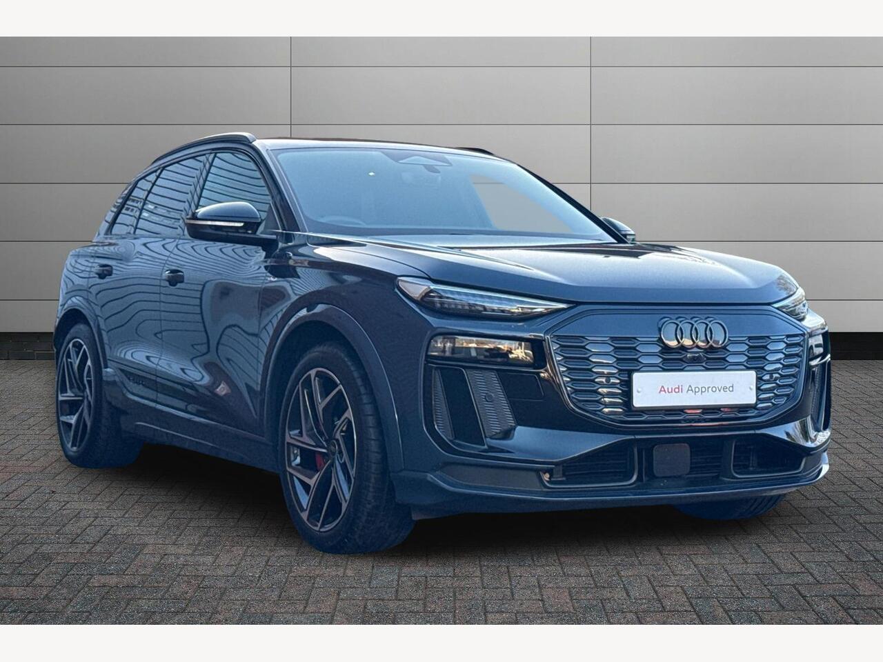 Main listing image - Audi Q6 e-tron