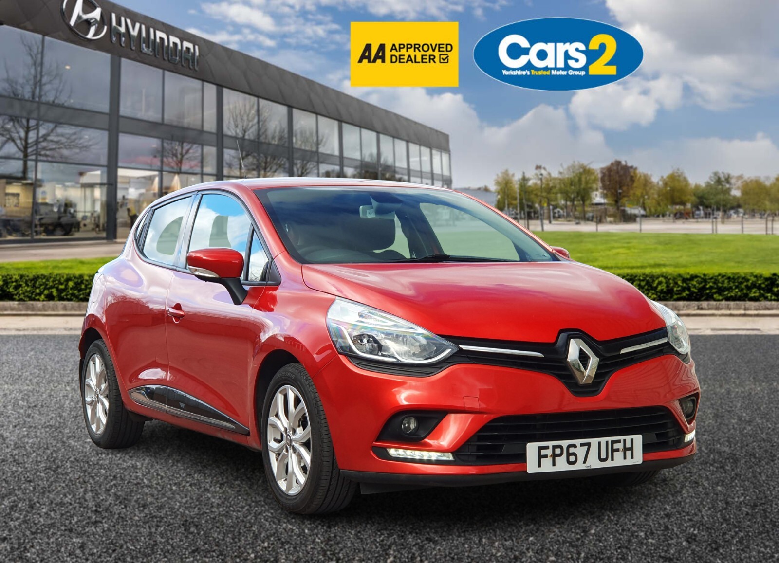 Main listing image - Renault Clio