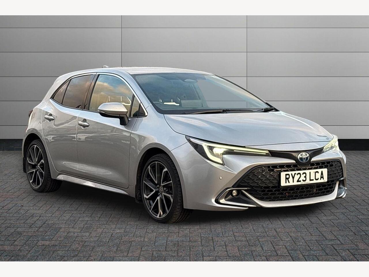 Main listing image - Toyota Corolla