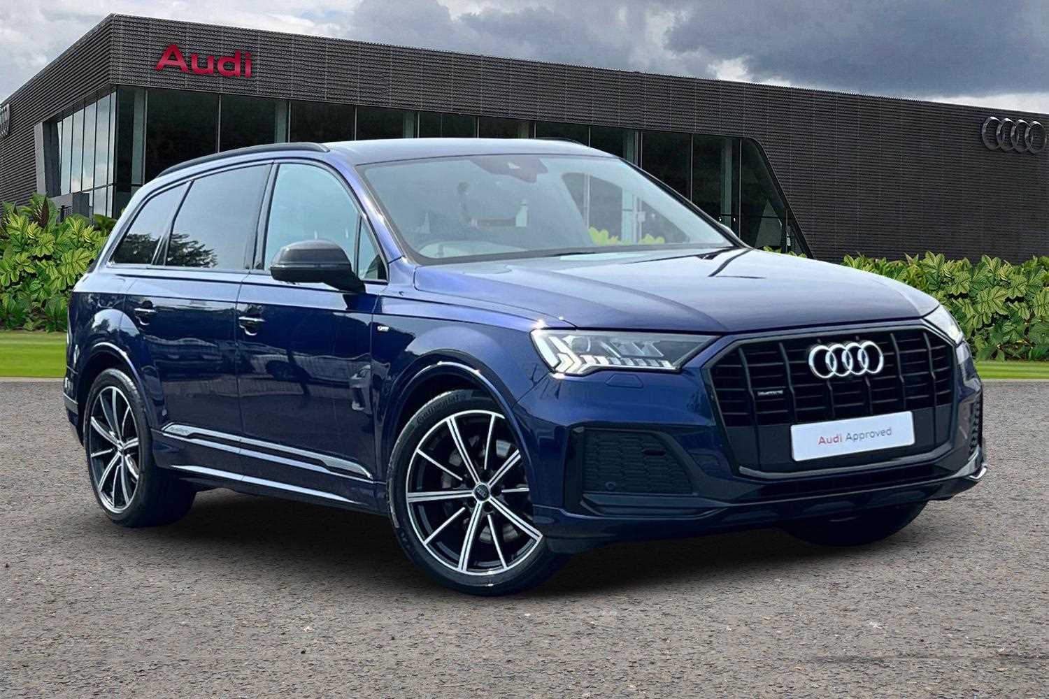 Main listing image - Audi Q7