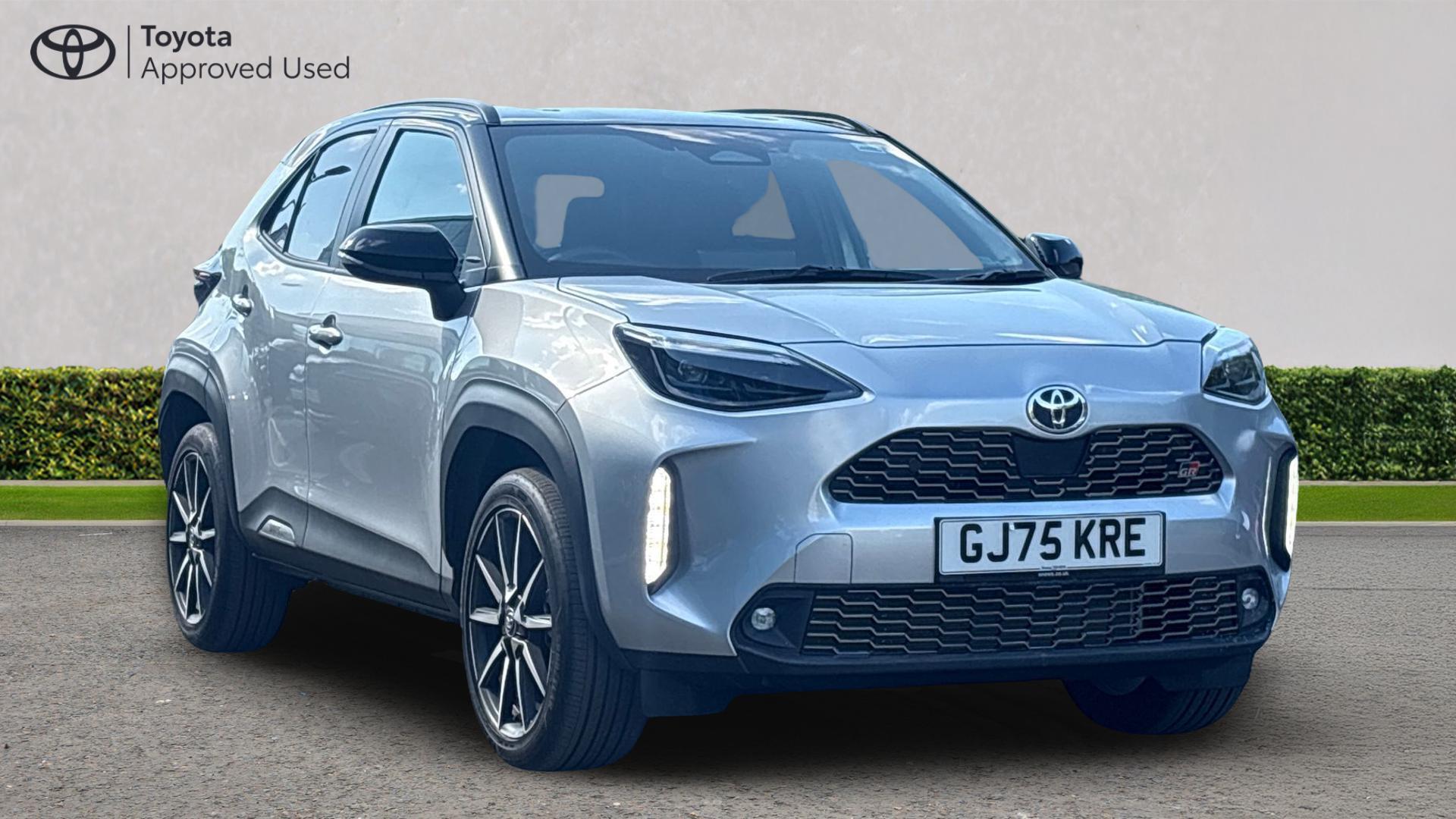 Main listing image - Toyota Yaris Cross