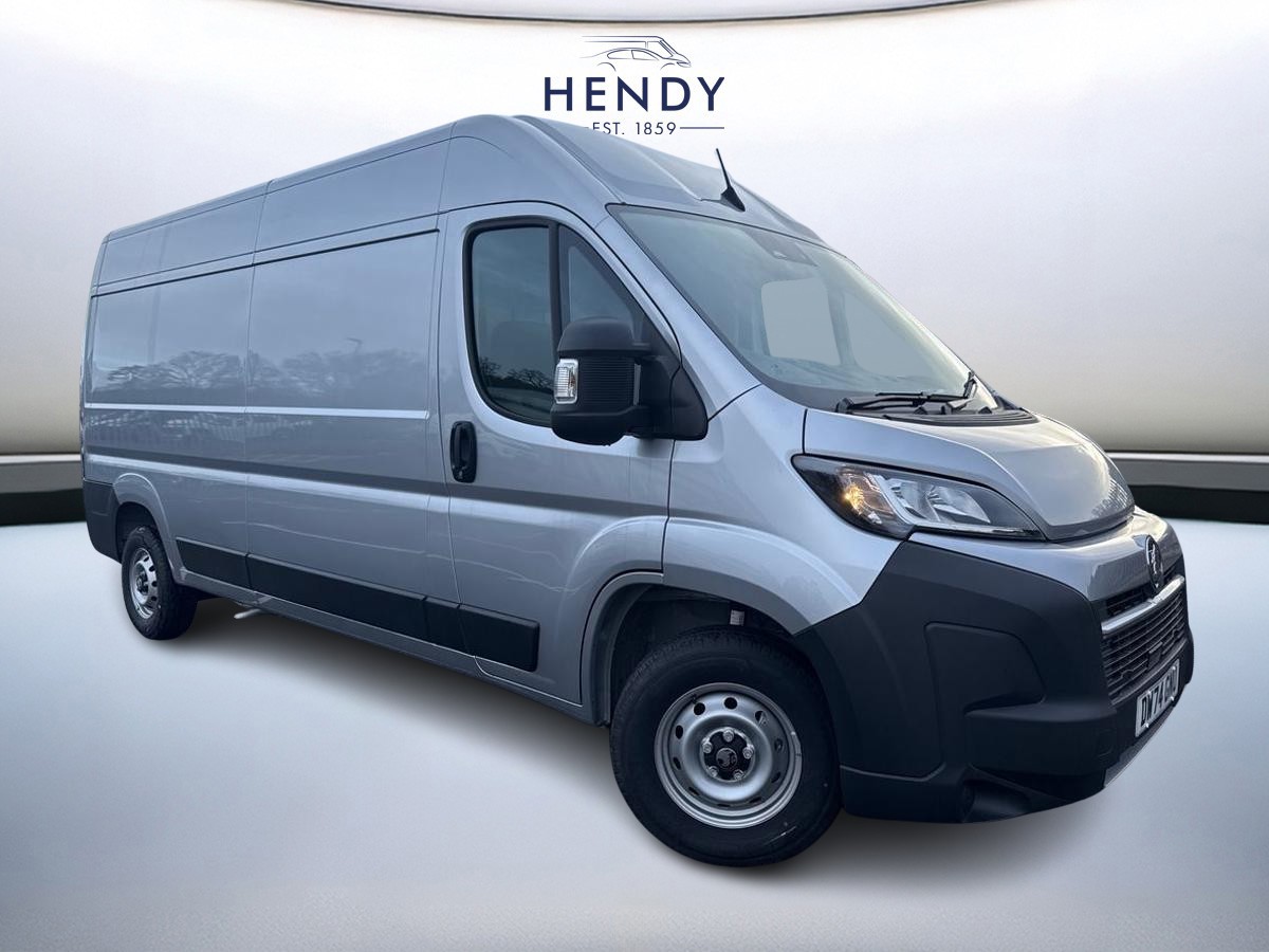 Main listing image - Vauxhall Movano