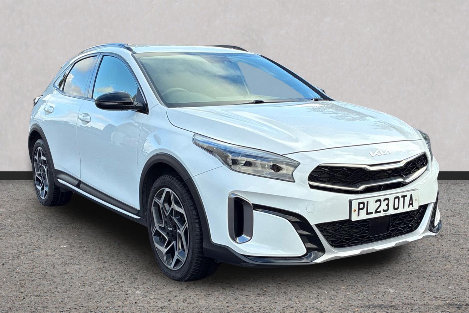 Main listing image - Kia XCeed