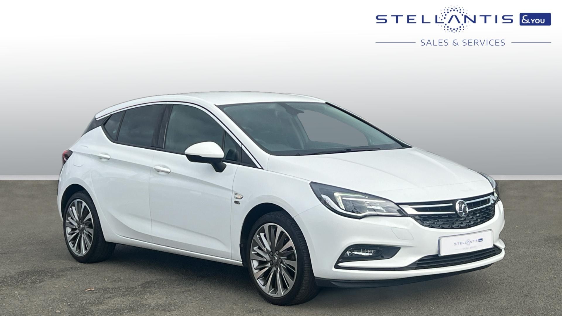 Main listing image - Vauxhall Astra