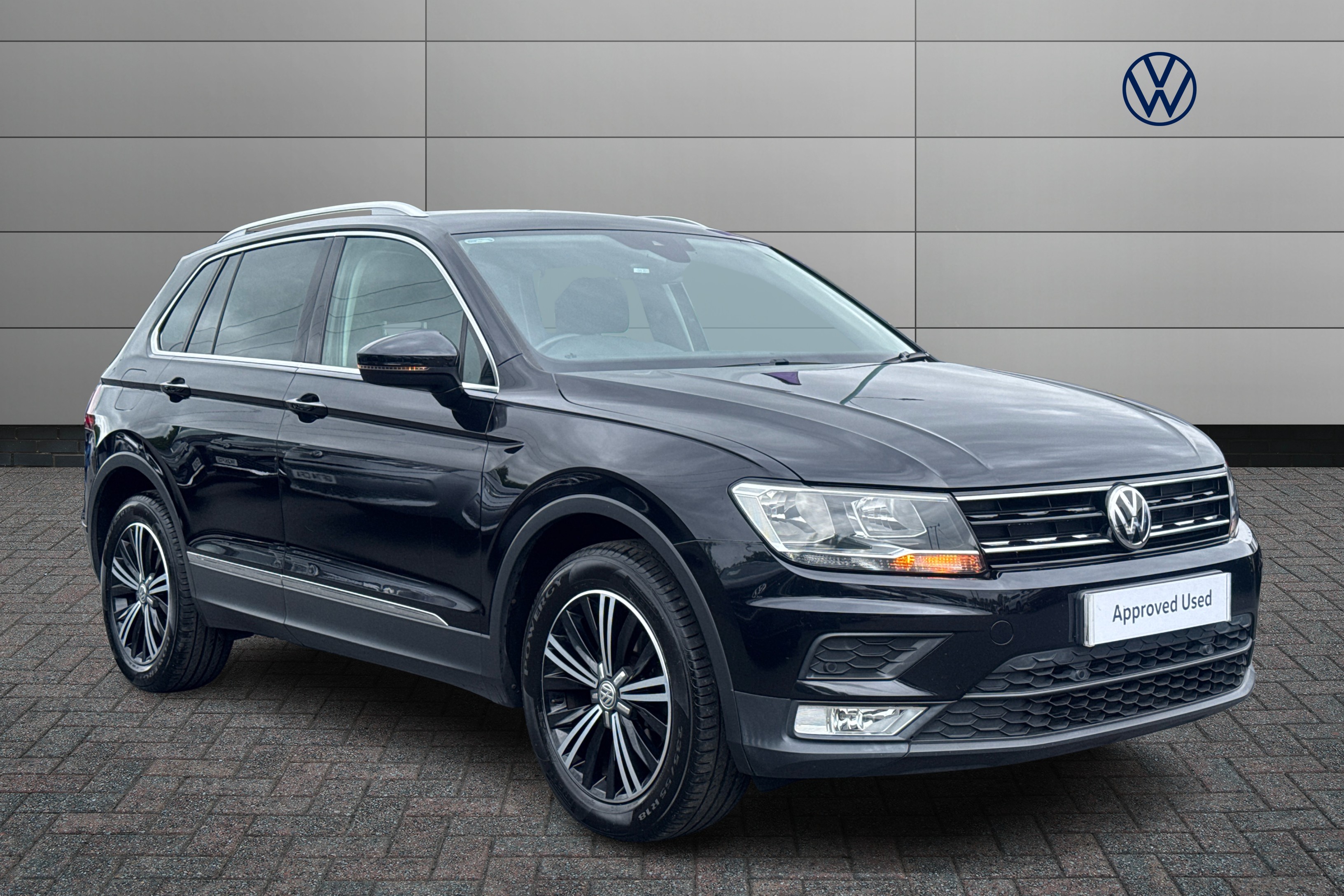 Main listing image - Volkswagen Tiguan