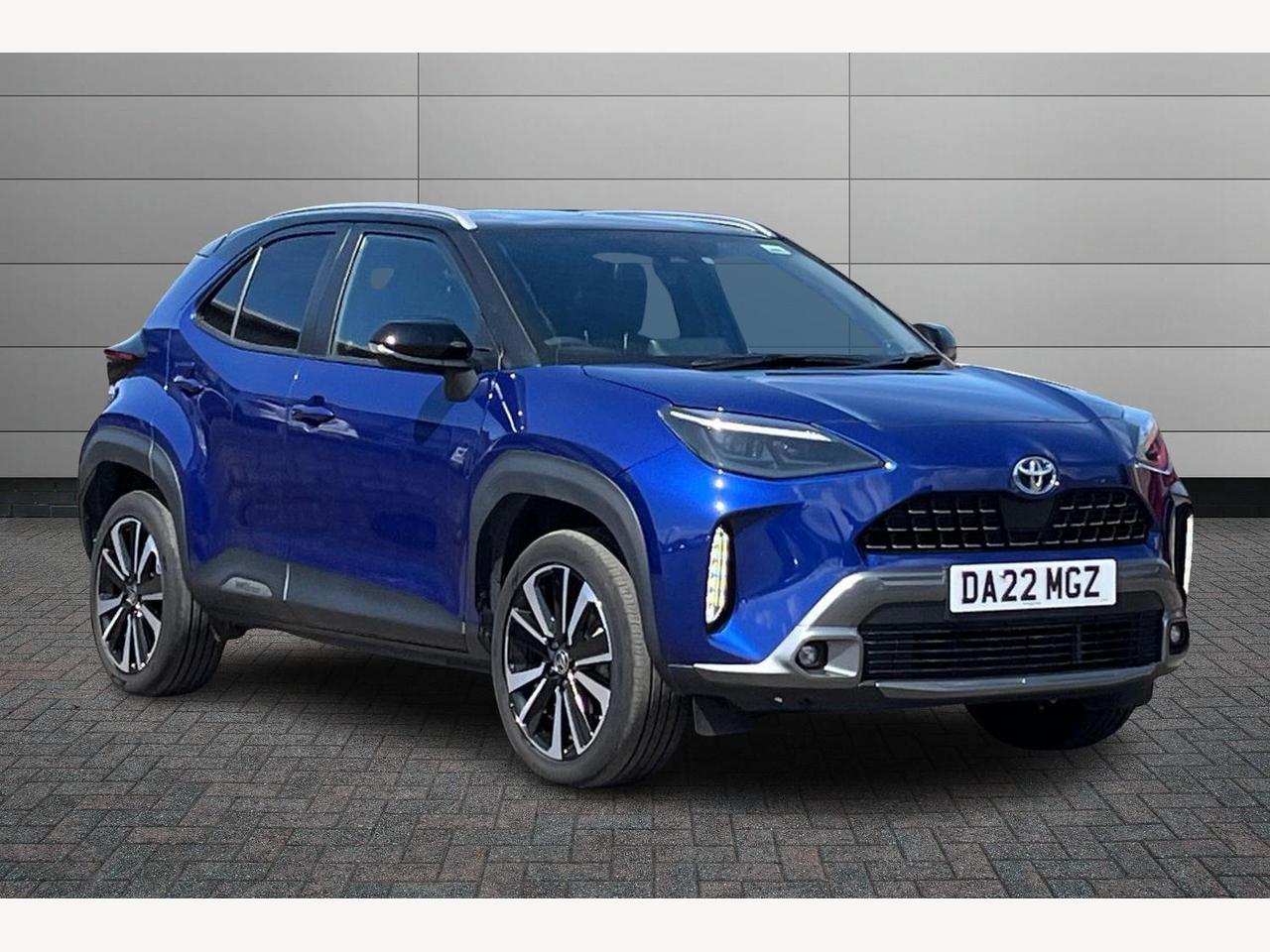 Main listing image - Toyota Yaris Cross