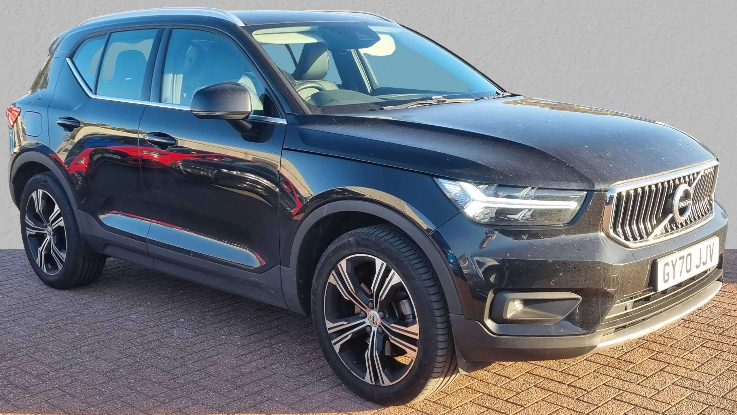 Main listing image - Volvo XC40