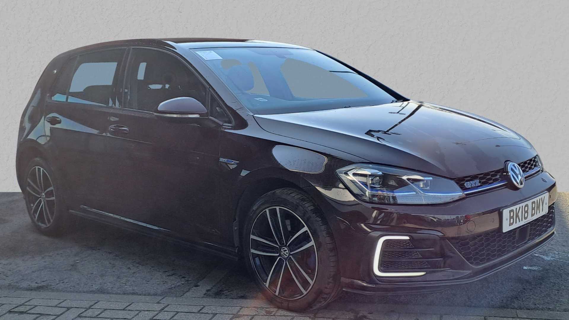 Main listing image - Volkswagen Golf GTE