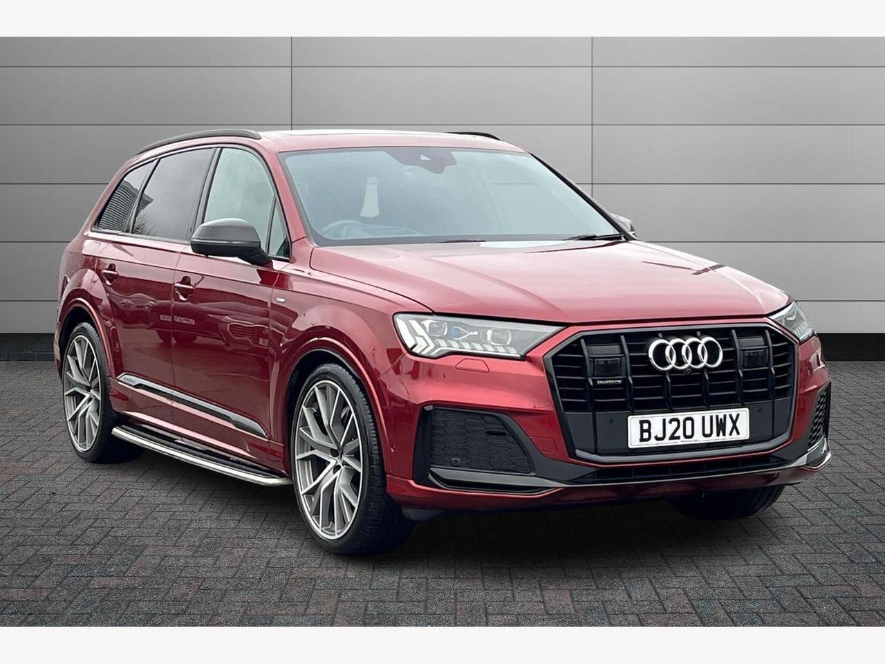 Main listing image - Audi Q7