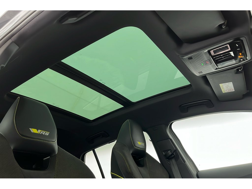 Main listing image - Skoda Enyaq