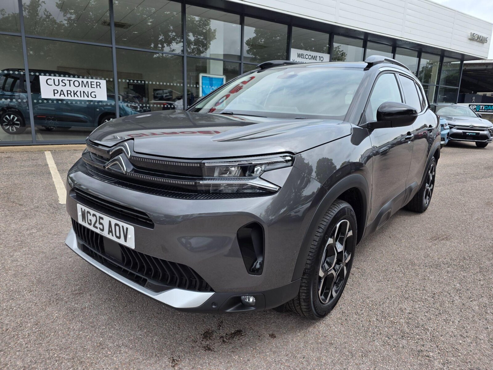 Main listing image - Citroen C5 Aircross