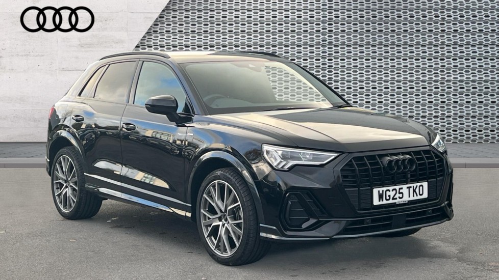 Main listing image - Audi Q3