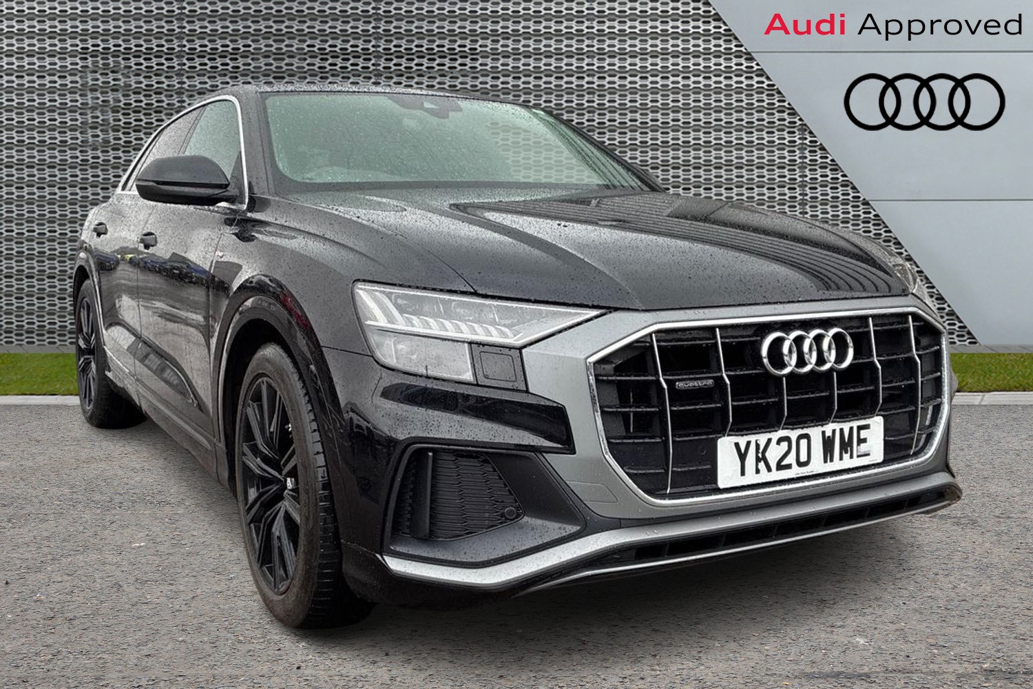 Main listing image - Audi Q8