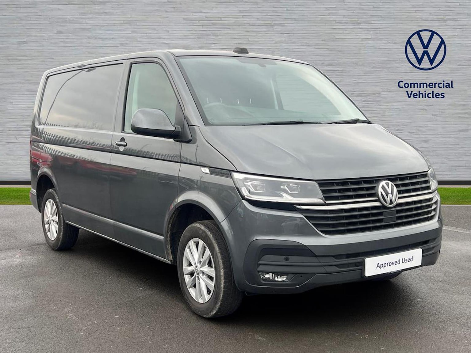 Main listing image - Volkswagen Transporter