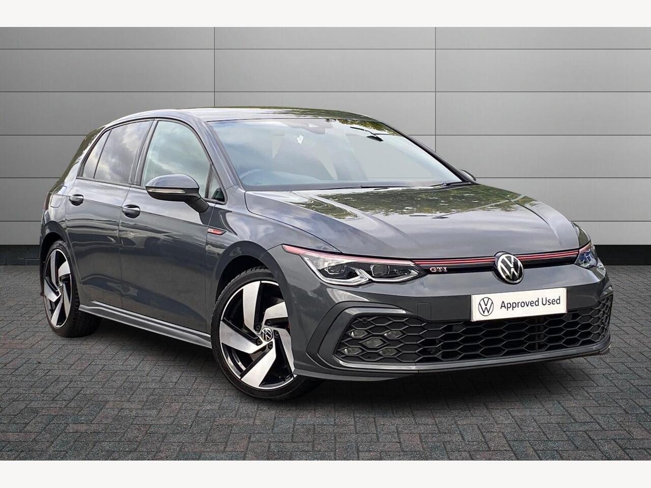 Main listing image - Volkswagen Golf