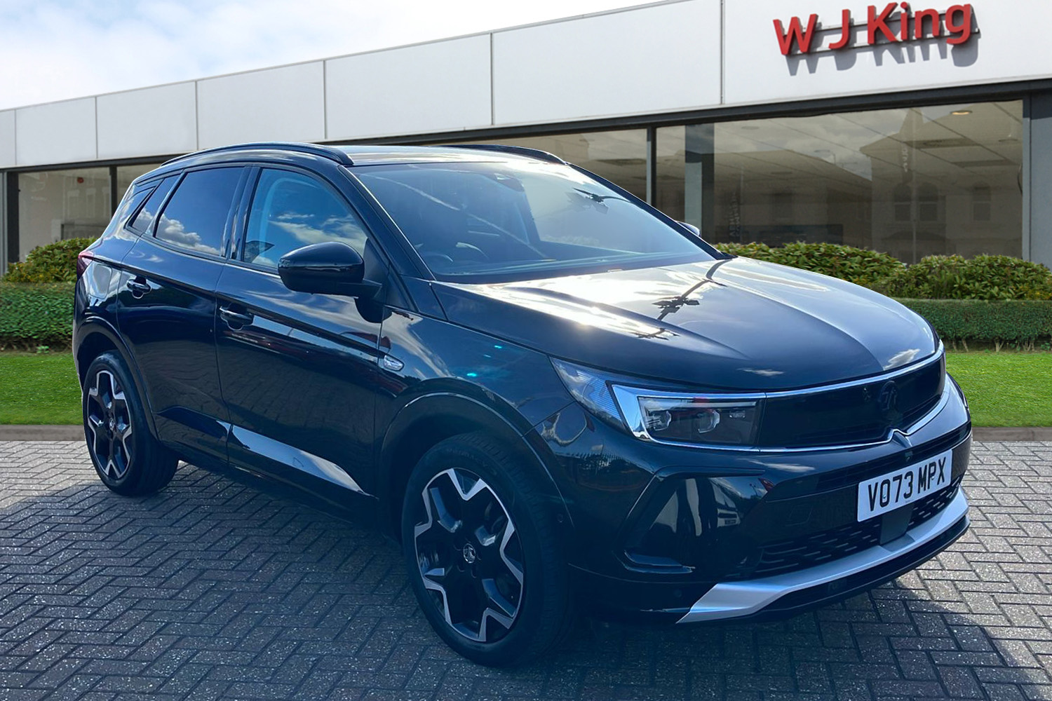 Main listing image - Vauxhall Grandland