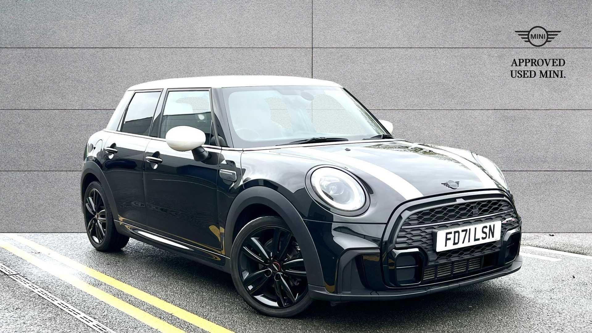 Main listing image - MINI Hatchback 5dr