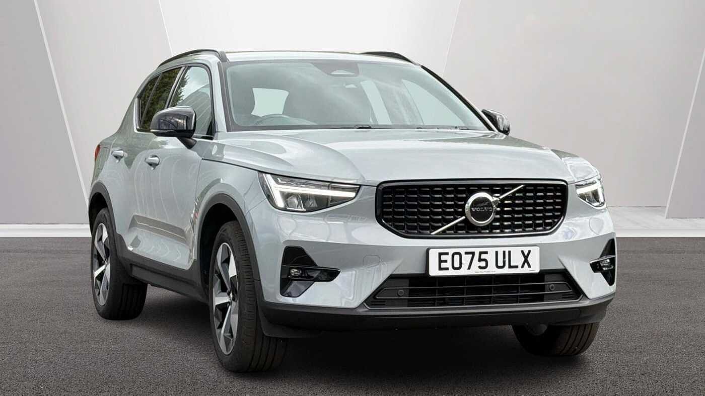 Main listing image - Volvo XC40