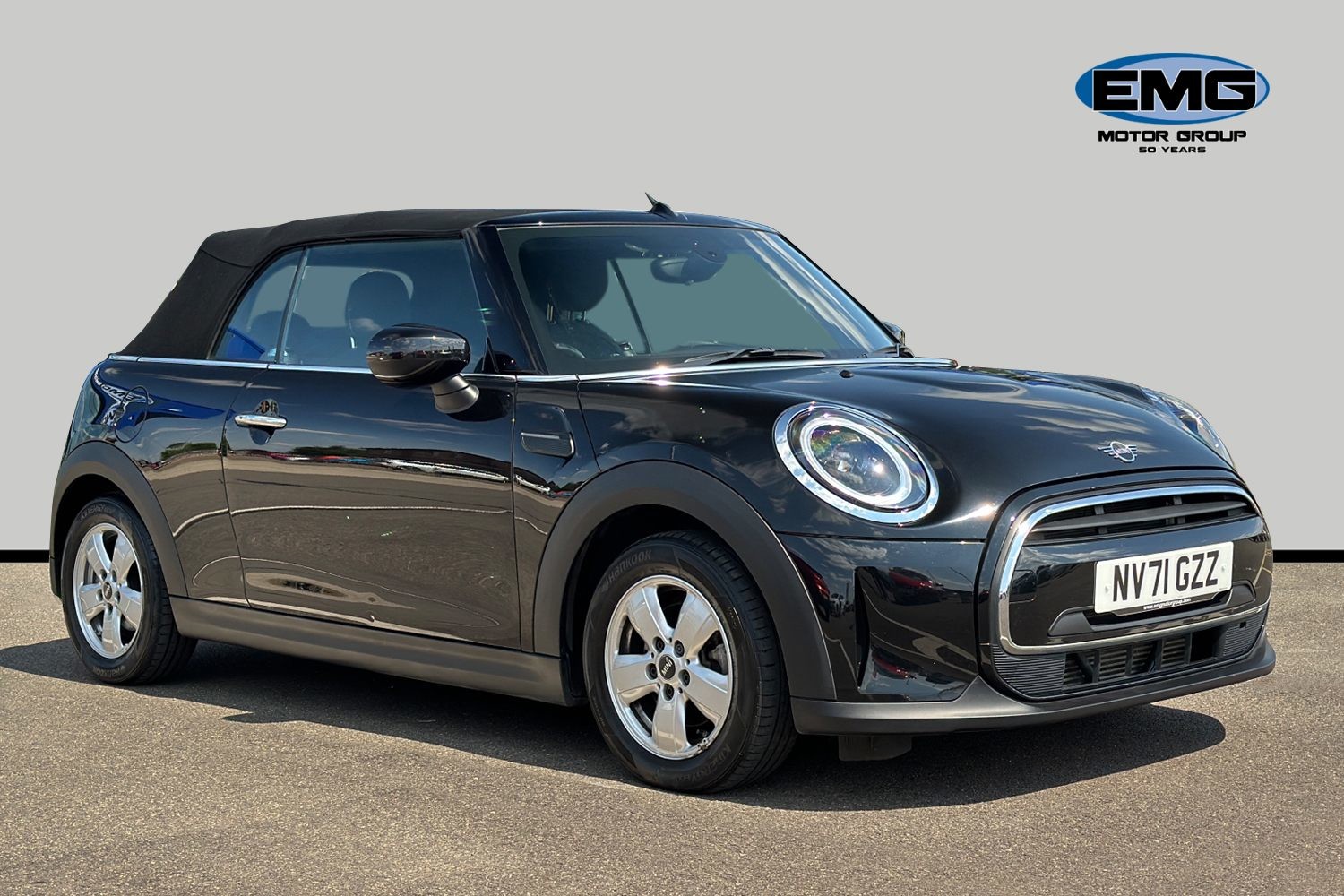 Main listing image - MINI Convertible