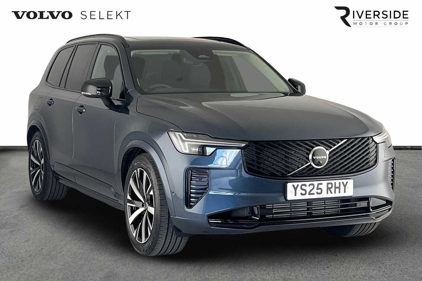 Main listing image - Volvo XC90