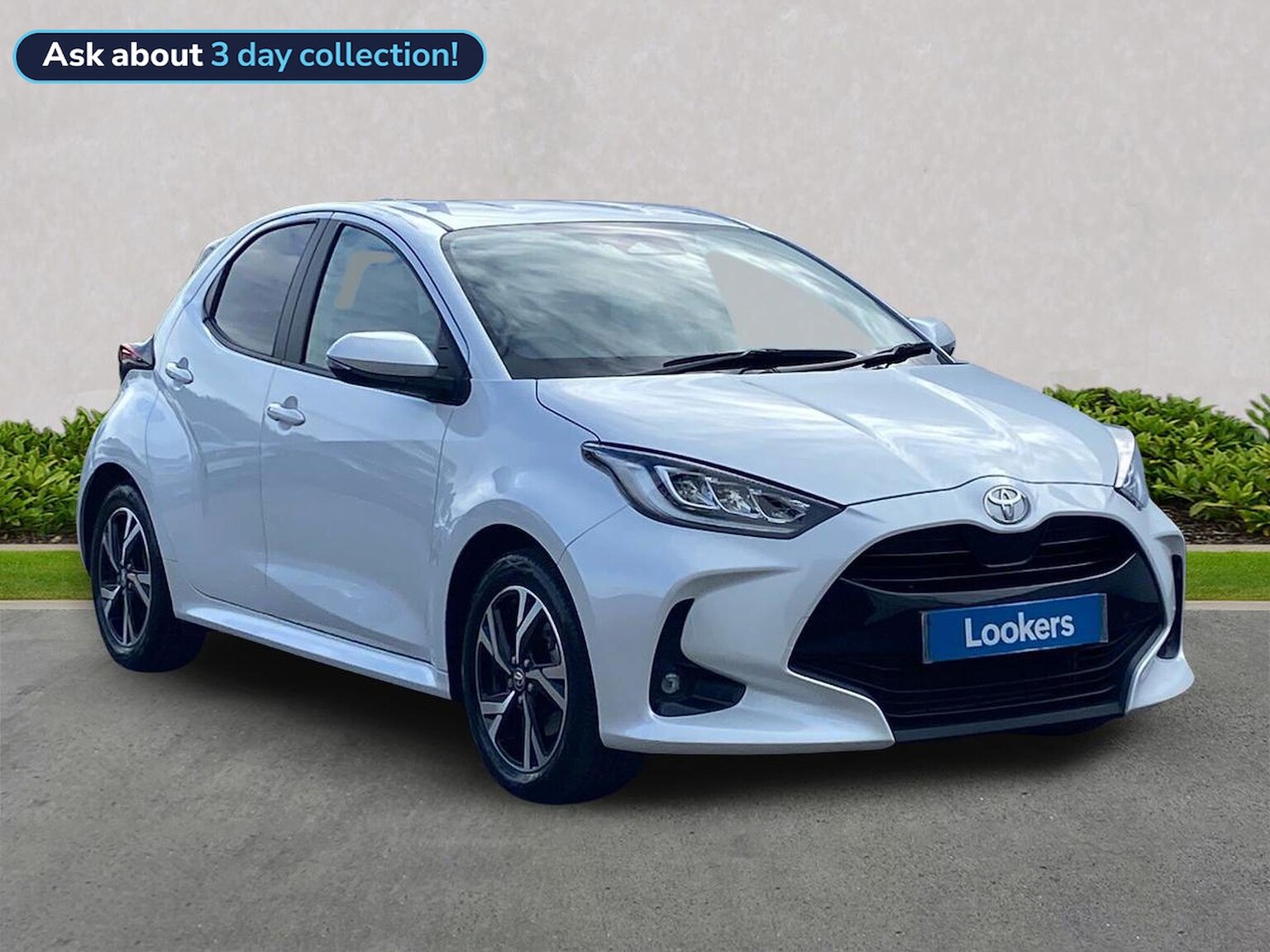 Main listing image - Toyota Yaris
