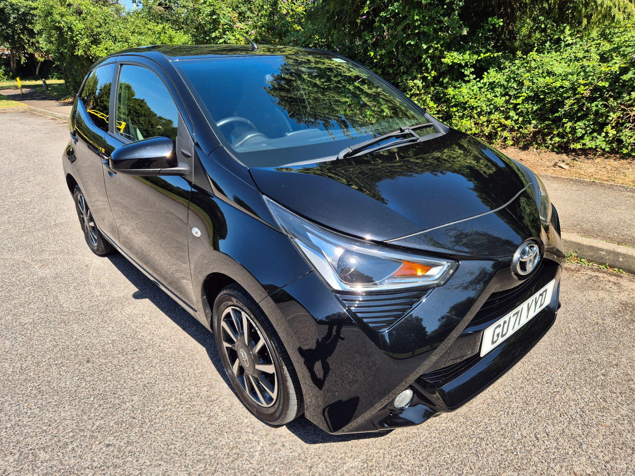 Main listing image - Toyota Aygo