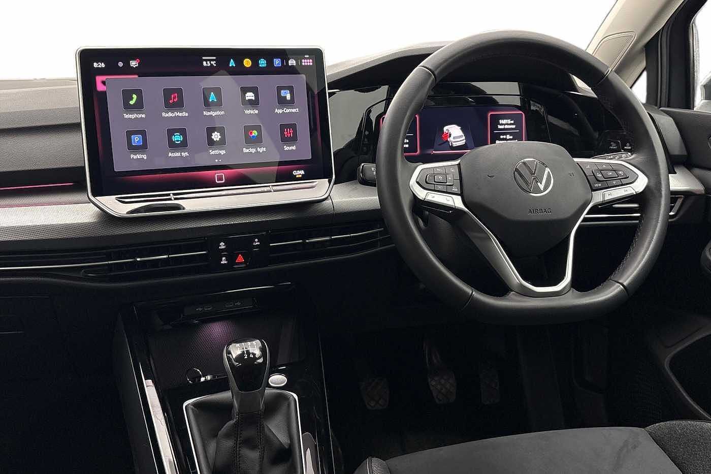 Main listing image - Volkswagen Golf