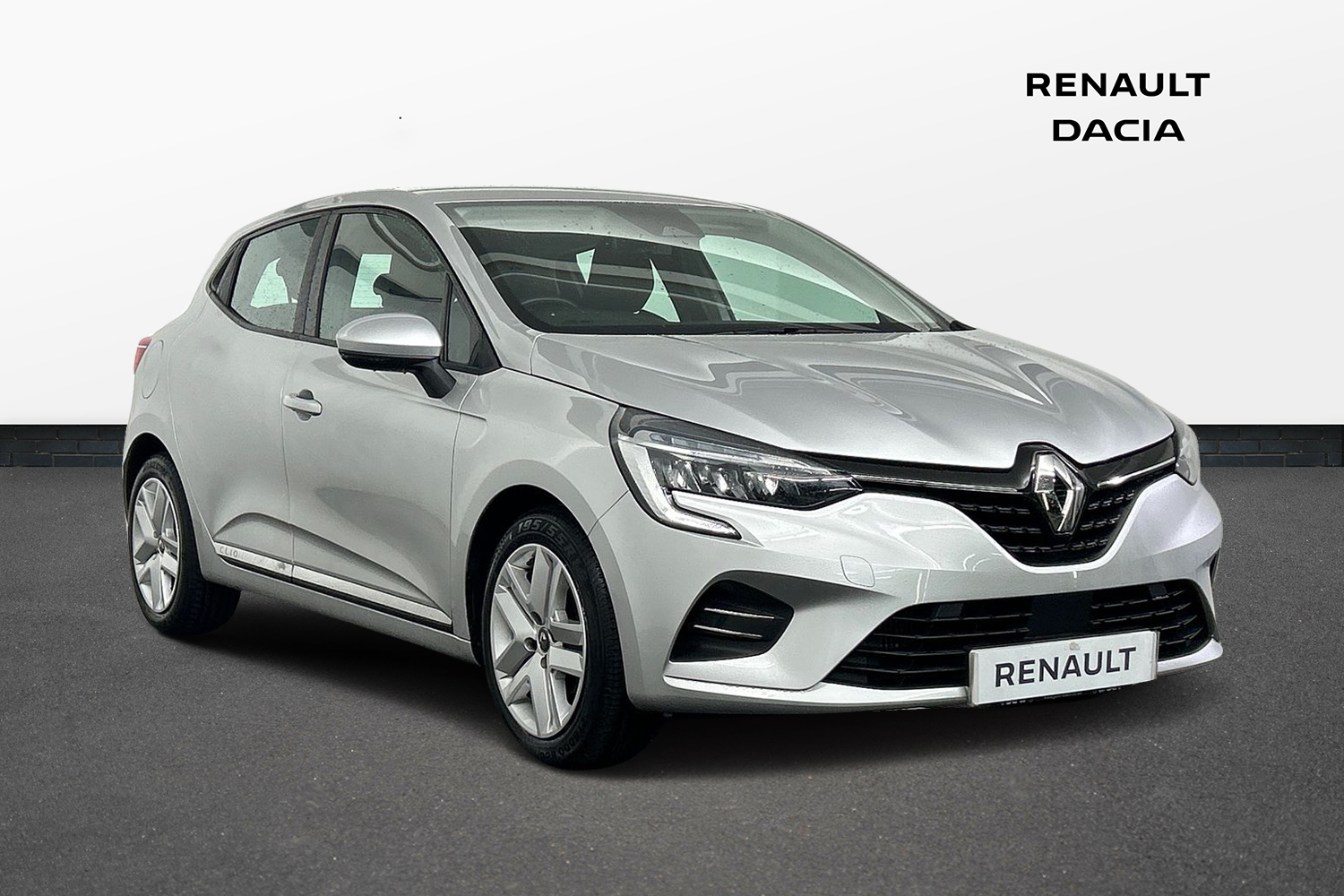 Main listing image - Renault Clio