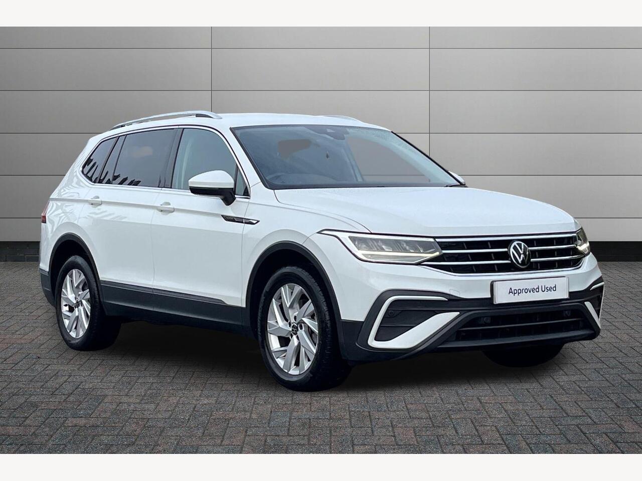 Main listing image - Volkswagen Tiguan Allspace