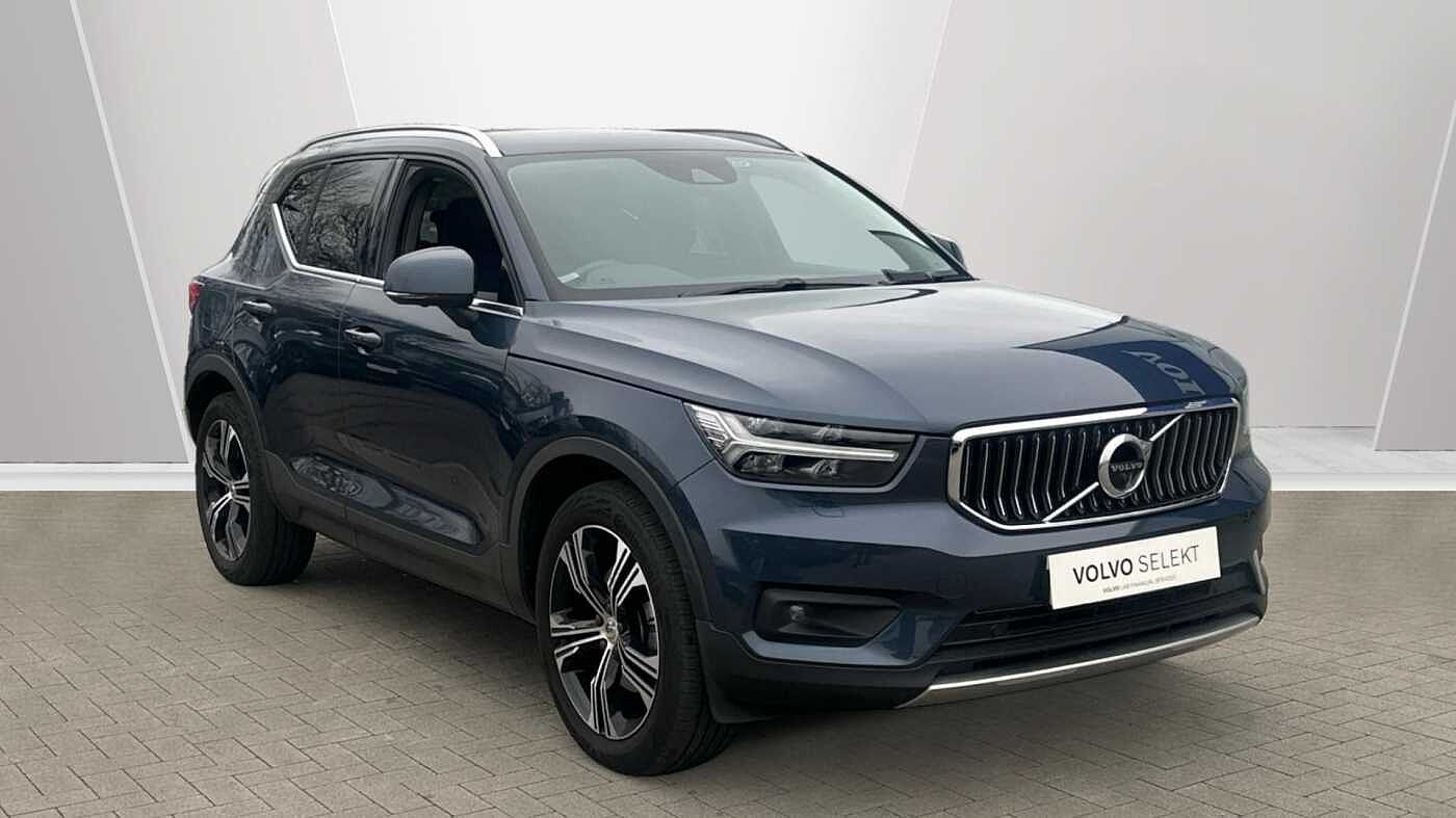 Main listing image - Volvo XC40