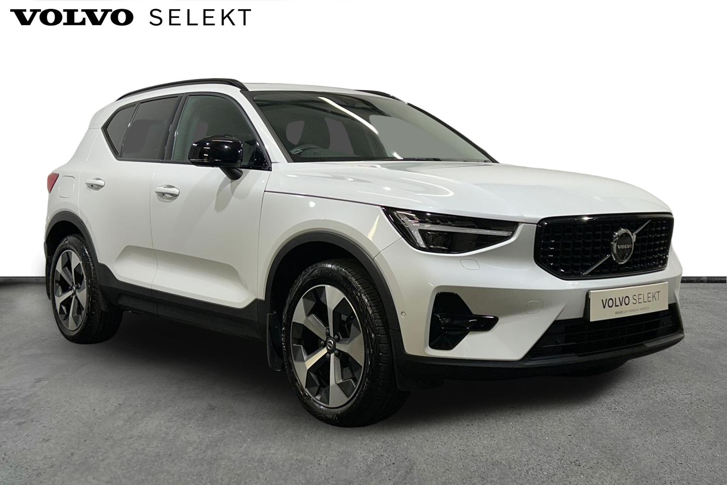 Main listing image - Volvo XC40