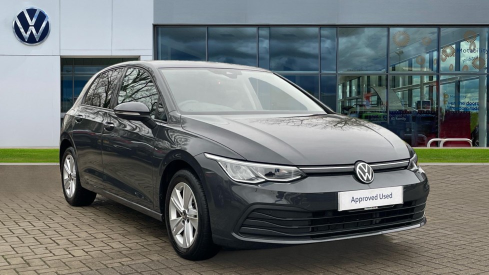 Main listing image - Volkswagen Golf