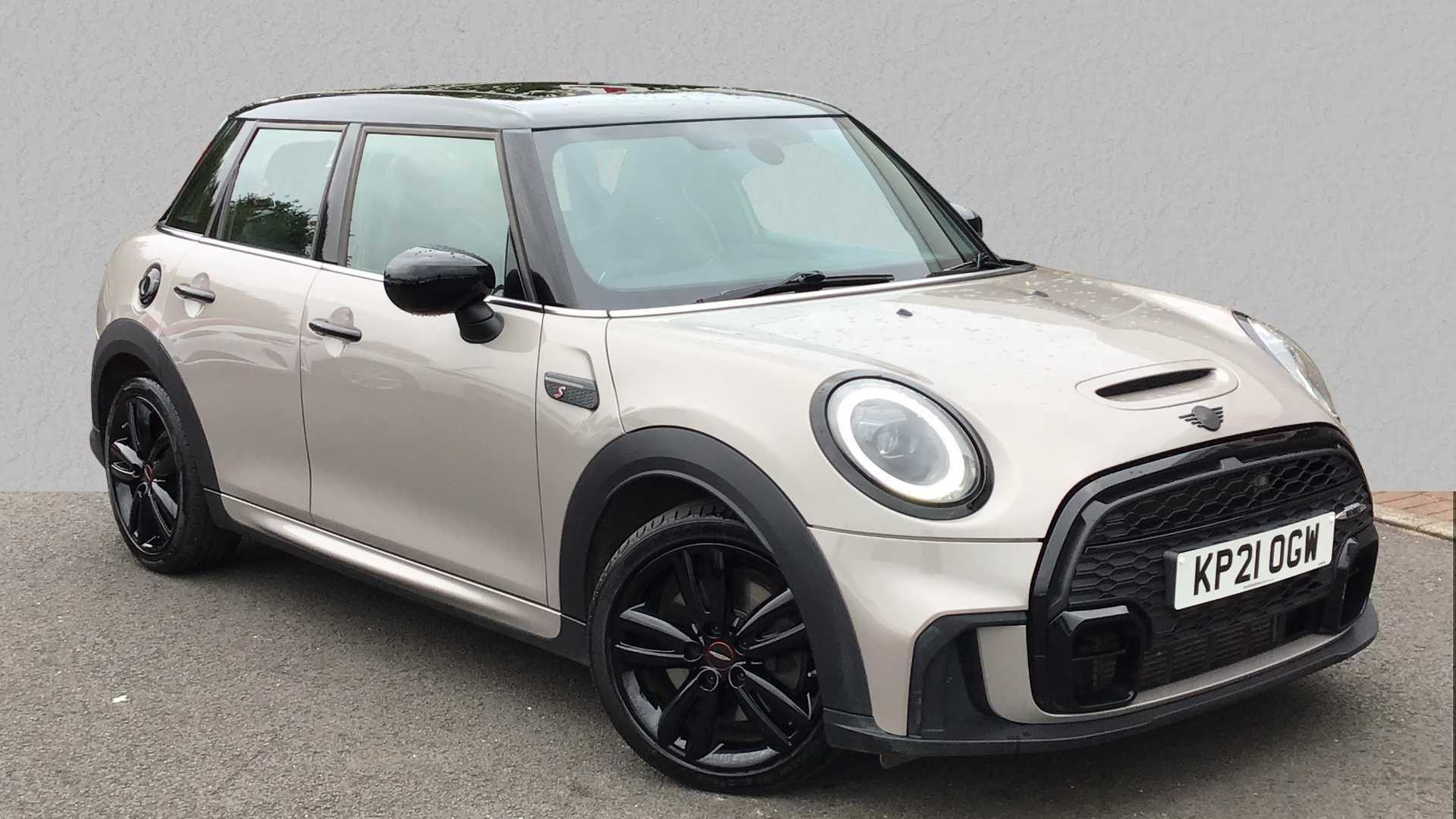 Main listing image - MINI Hatchback 5dr