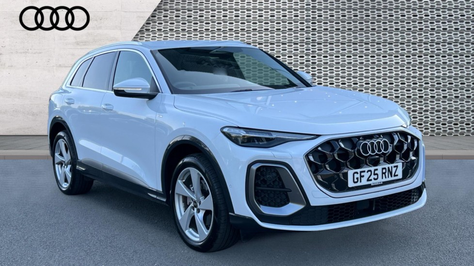 Main listing image - Audi Q5